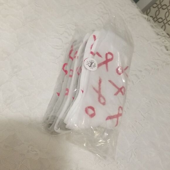 4-Pack: Breast Cancer Awareness mid calf Socks - Picture 6 of 8